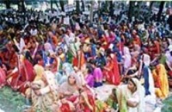 Though a small organization, the Patha Kol Adhikar Manch has great mobilisation powers